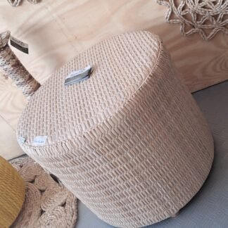 Puff redondo 
tam 50x50x40
360,00